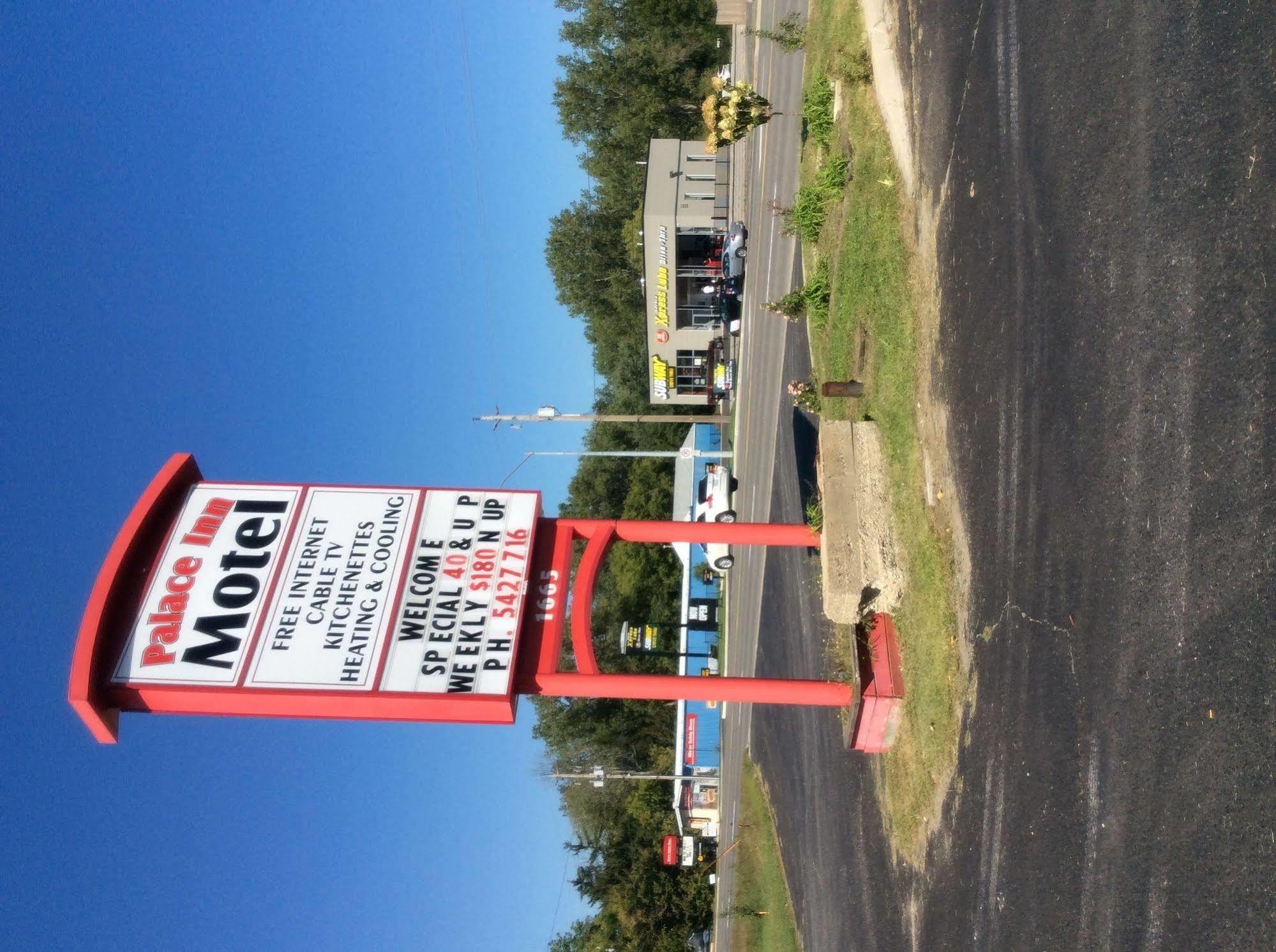 Palace Inn Motel Sarnia Exterior photo